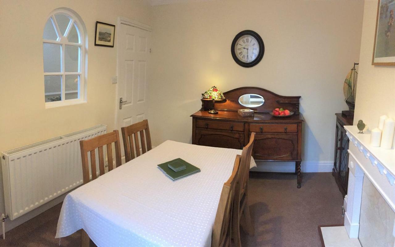Browns Holiday Cottage Filey Exterior photo